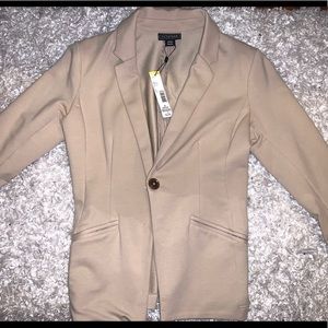 Beige fitted blazer